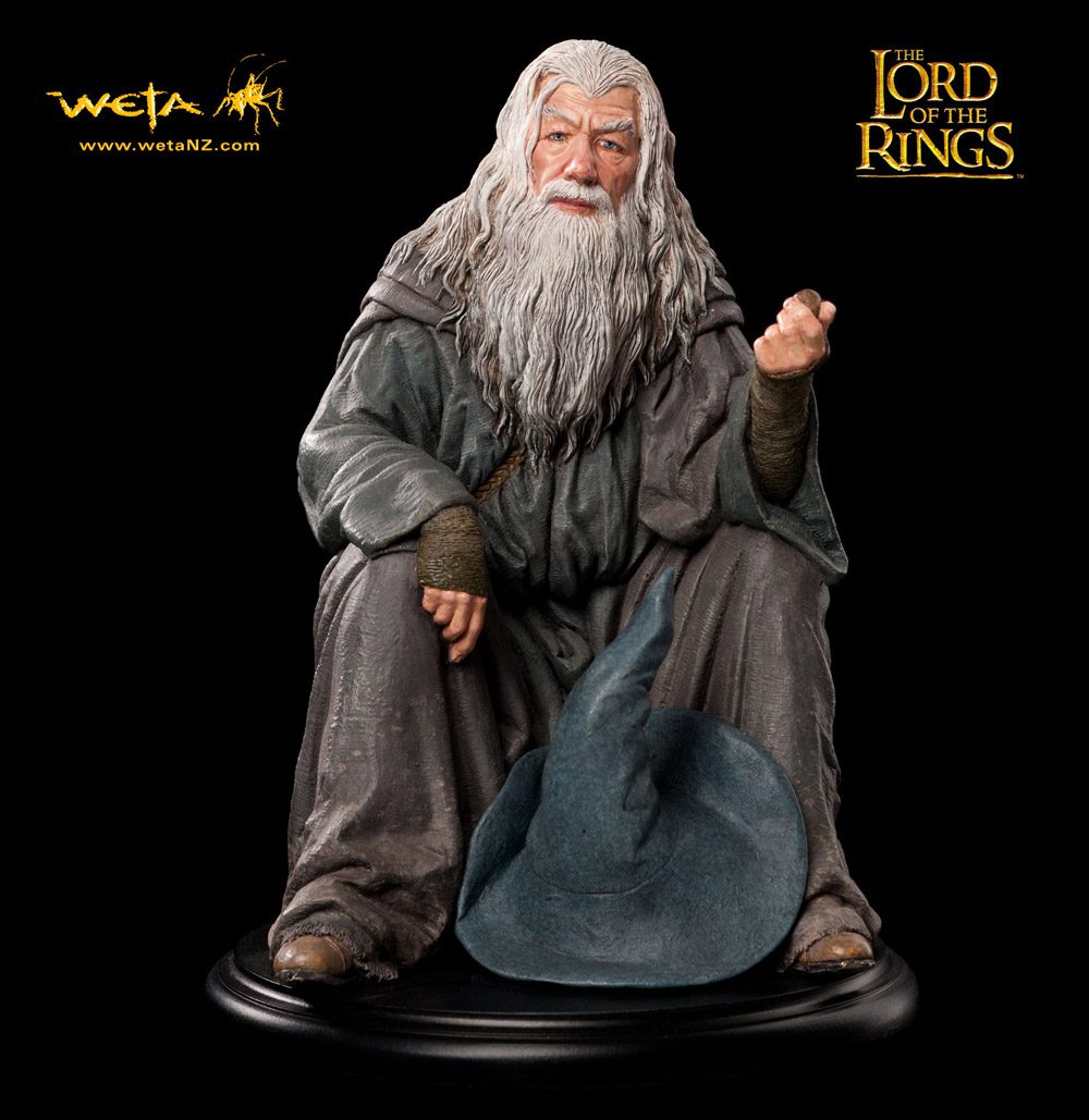 Estatua Gandalf El Señor de los Anillos 15 cm