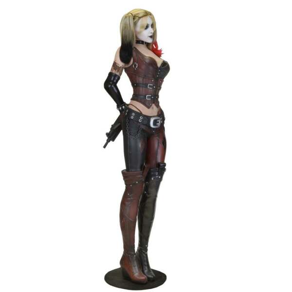 Estatua Harley Quinn Batman Arkham City tamaño real (goma espuma/látex) 180 cm Neca - Collector4U.com