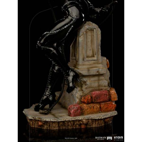 Estatua Catwoman Batman vuelve Art Scale 1/10 20 cm - Collector4U.com