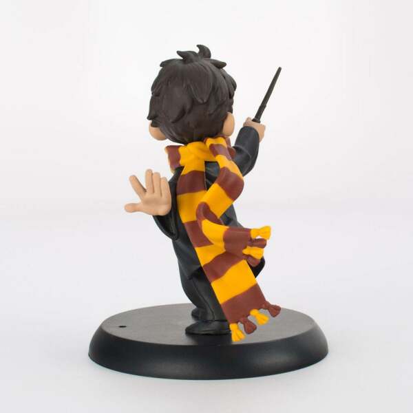 Figura Q-Fig Harry’s First Spell Harry Potter 9 cm - Collector4u.com