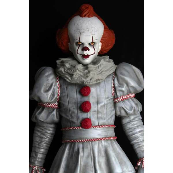 Estatua tamaño real Pennywise It - Capítulo 2 (goma espuma/látex) 180 cm NECA - Collector4U.com