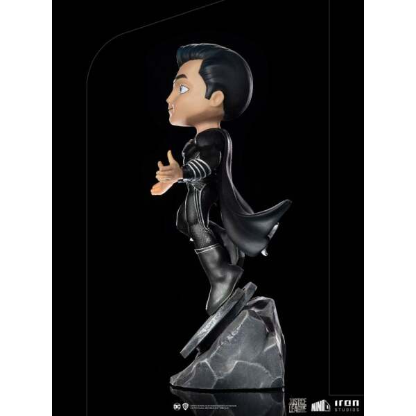 Minifigura Superman Black Suit Justice League Mini Co. Deluxe PVC 18cm Iron Studios - Collector4U.com