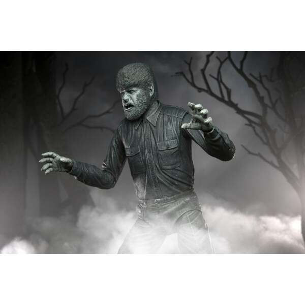 Figura Ultimate The Wolf Man Universal Monsters (Black & White) 18 cm Neca - Collector4U.com