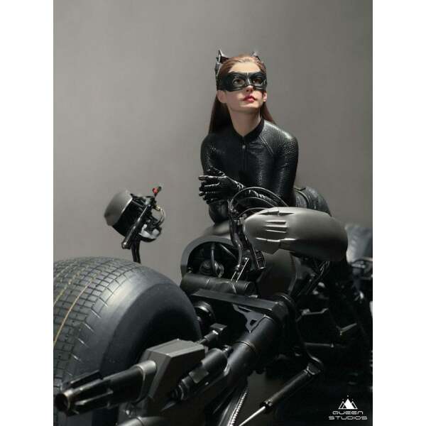 Estatua Catwoman The Dark Knight Rises 1/3 108 cm Queen Studios - Collector4u.com