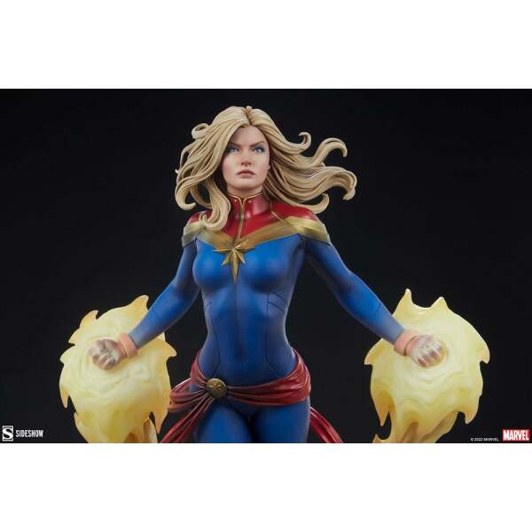 Estatua Premium Format Captain Marvel Marvel 60 cm Sideshow - Collector4u.com