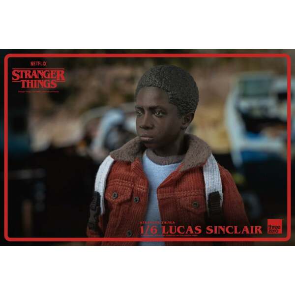 Figura Lucas Sinclair Stranger Things 1/6 23 cm - Collector4u.com