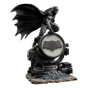 Estatua Batman on Batsignal Zack Snyder’s Justice League 1/10 Deluxe Art Scale 28 cm - Collector4u.com