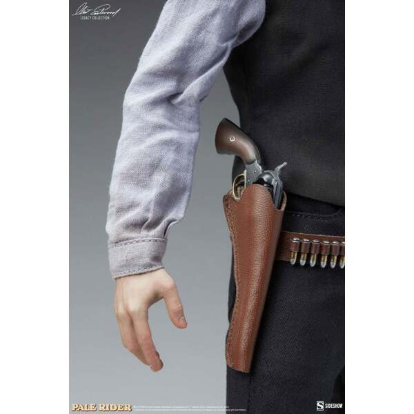 Figura Clint Eastwood Legacy Collection The Preacher El jinete pálido 1/6 30 cm - Collector4u.com