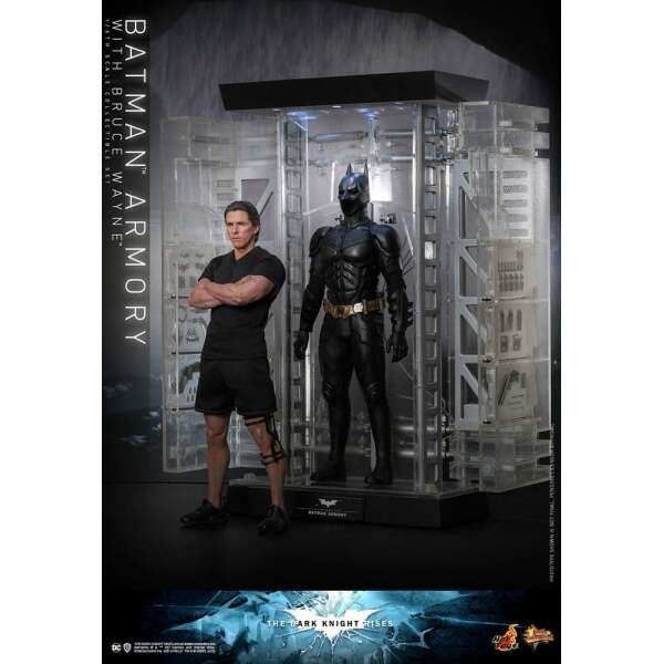 El caballero oscuro: La leyenda renace Figuras y Diorama Movie Masterpiece 1/6 Batman Armory with Bruce Wayne 30 cm