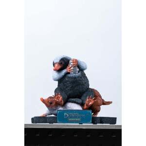 Animales fantásticos Estatua tamaño real Niffler 2 22 cm