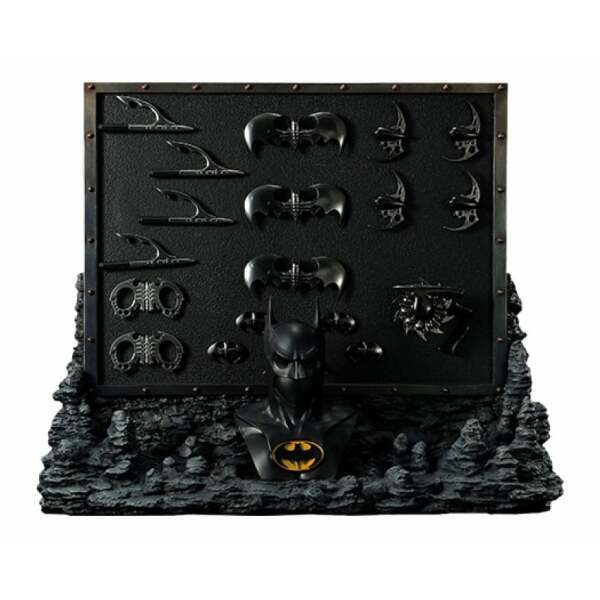 Batman Forever Diorama Museum Masterline Series 1/3 Batman Gadget Wall 49 cm