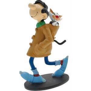 Gaston: Gaston with Duffle Coat 18 cm Statue